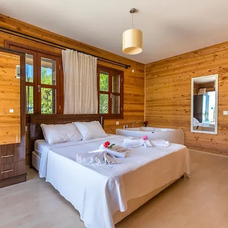 Islamlar Sleeps 2 Pool Air Con Wifi Villa
